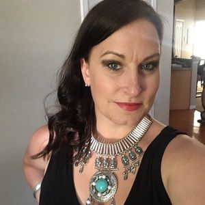 Meet your Posher, Nicole